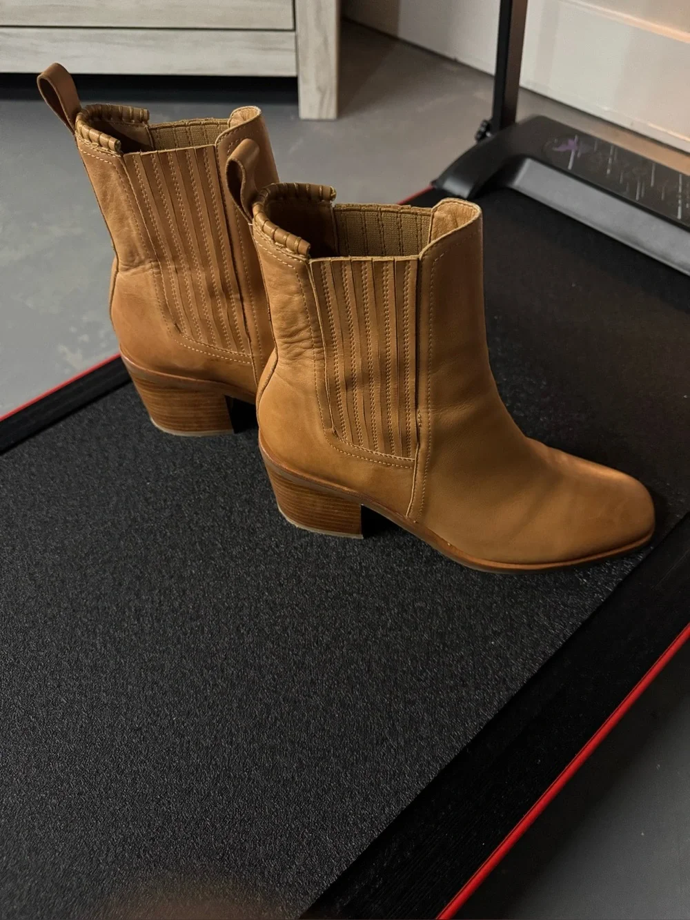 SILENT D  Tan Leather Ankle Boot - Classic Block Heel
